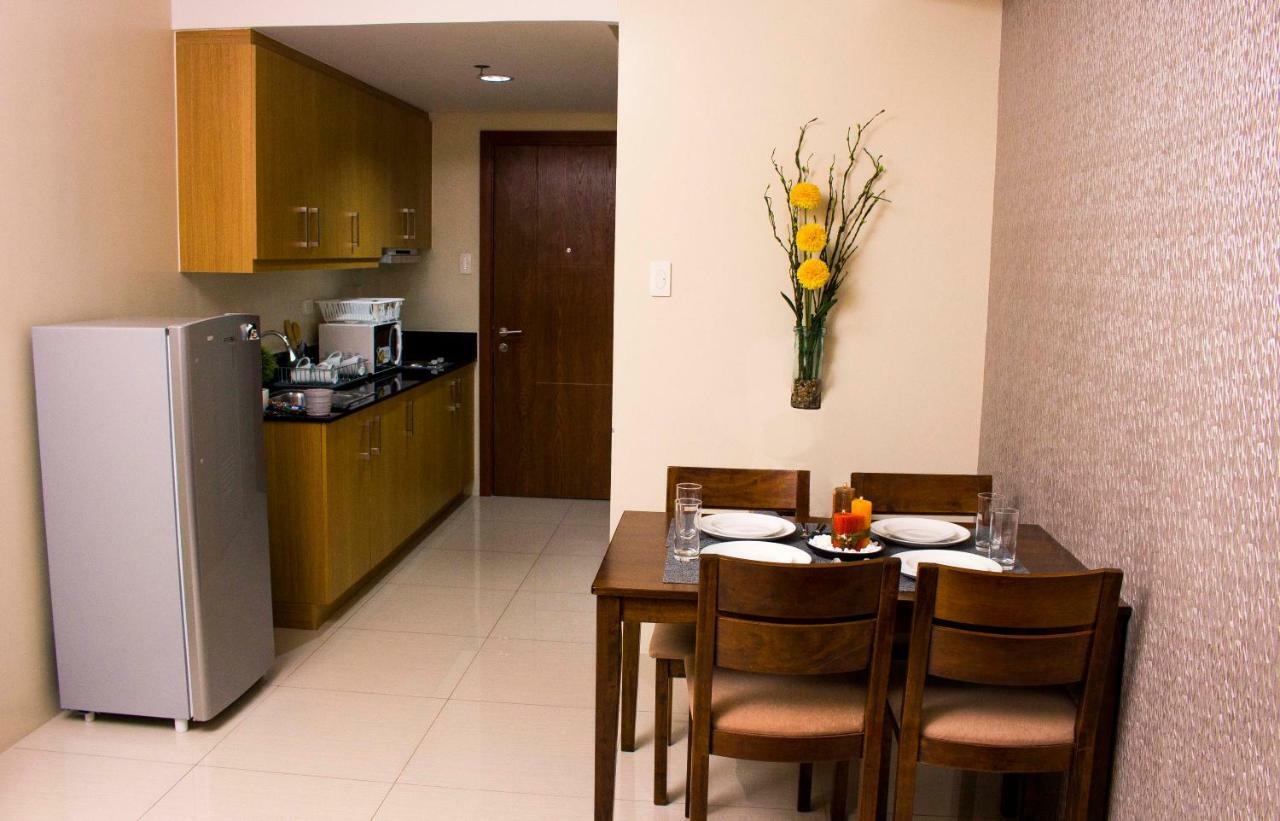 Usp Suites At Shell Residences Pasay Kültér fotó